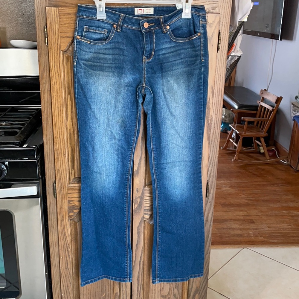 Women’s size 9 lei jeans